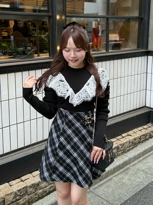 フリルレースニット