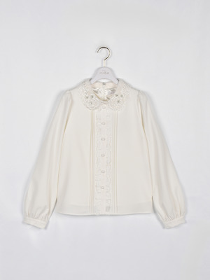 ビジュー襟フリルブラウス