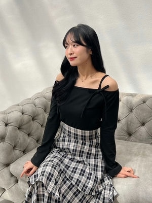 ダブルリボンオフショルトップス