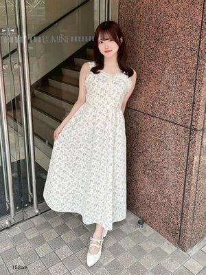 花柄レースワンピース